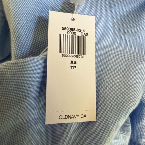 ⭐️ SALE $15 ⭐️ Old Navy Oversized Button-Down Boyfriend Pocket Oxford Blue Shirt - Picture 10 of 10